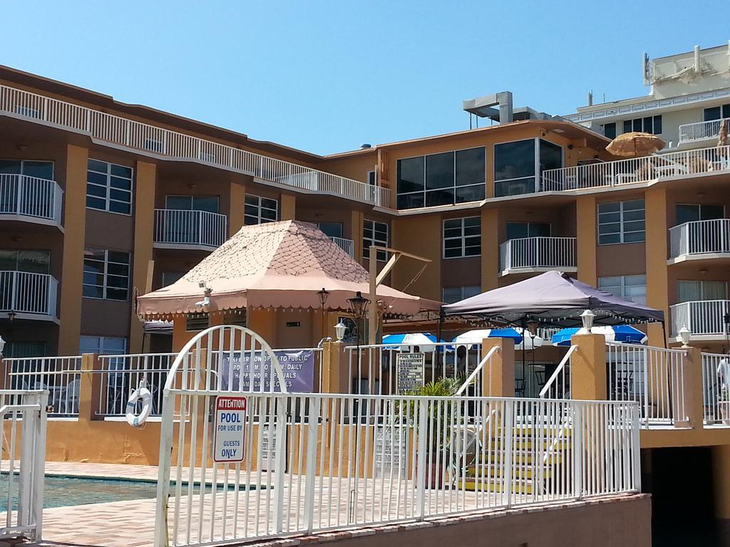 Seaspray Inn Beach Resort Palm Beach Shores Exteriér fotografie