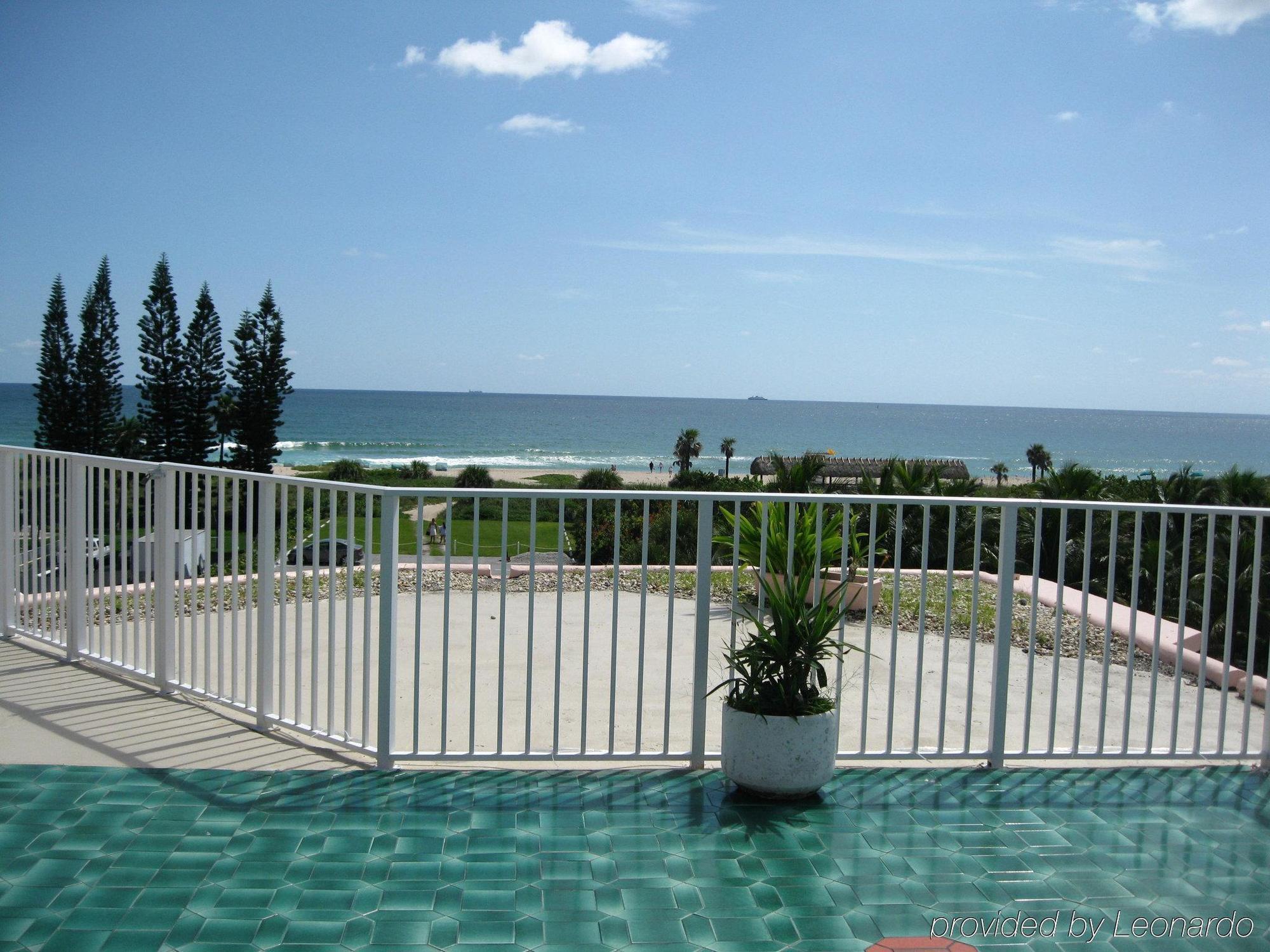 Seaspray Inn Beach Resort Palm Beach Shores Zařízení fotografie