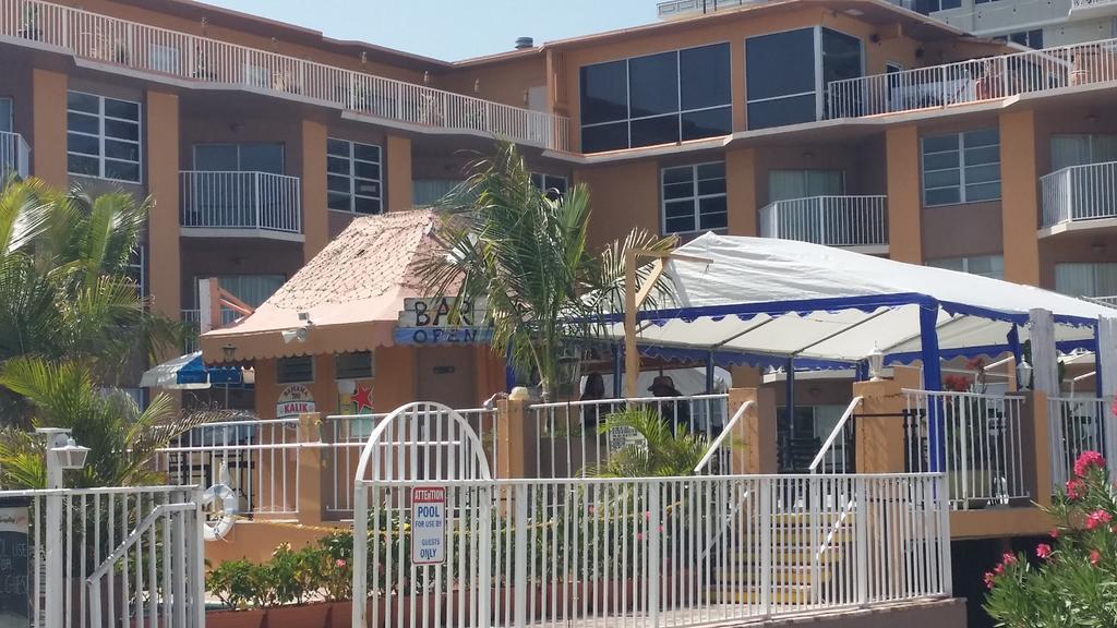 Seaspray Inn Beach Resort Palm Beach Shores Exteriér fotografie