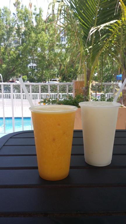 Seaspray Inn Beach Resort Palm Beach Shores Exteriér fotografie